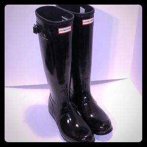 Women’s Hunter Rain Boots Size 8 US 39 EU